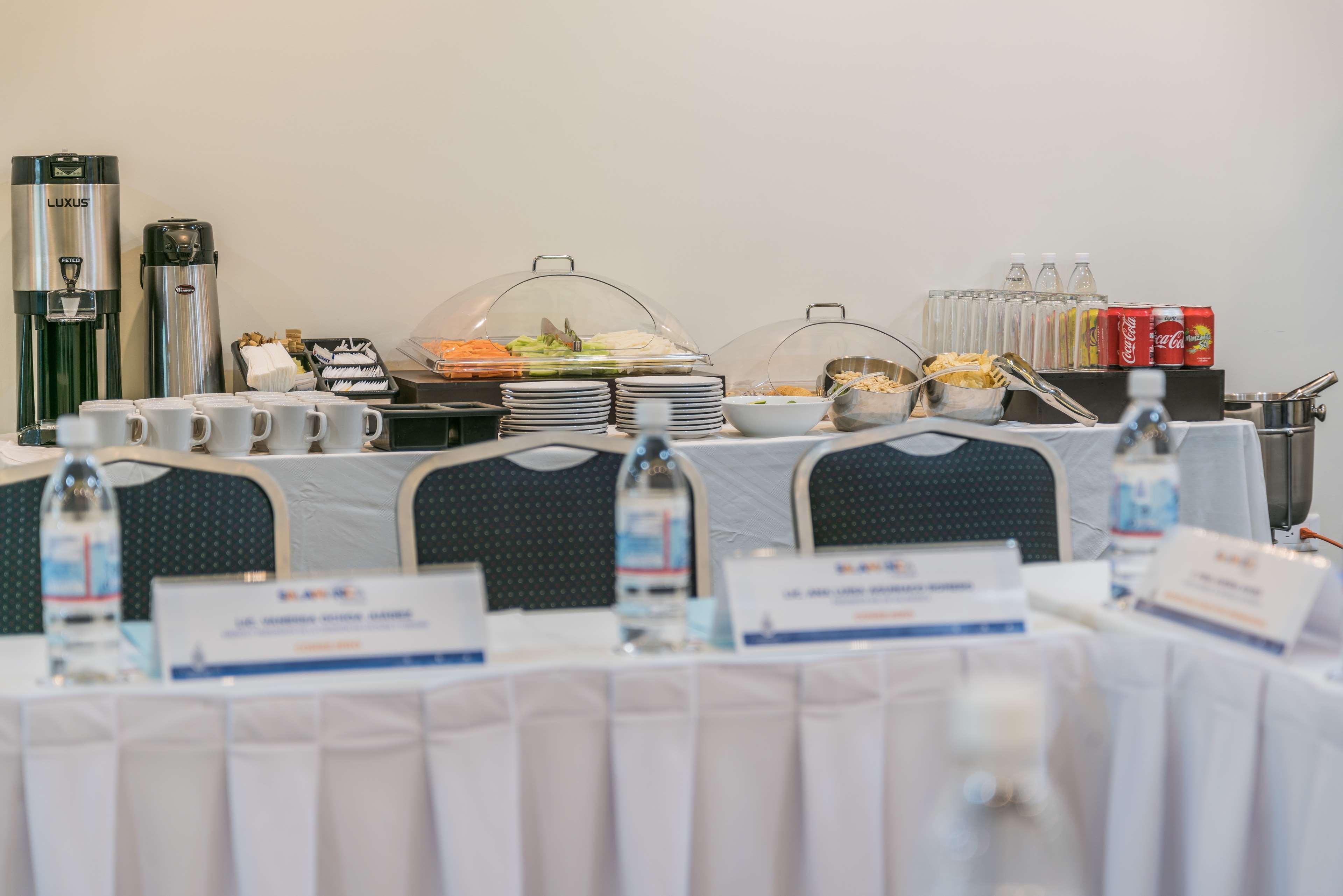 Hampton Inn & Suites By Hilton Salamanca Bajio Eksteriør billede